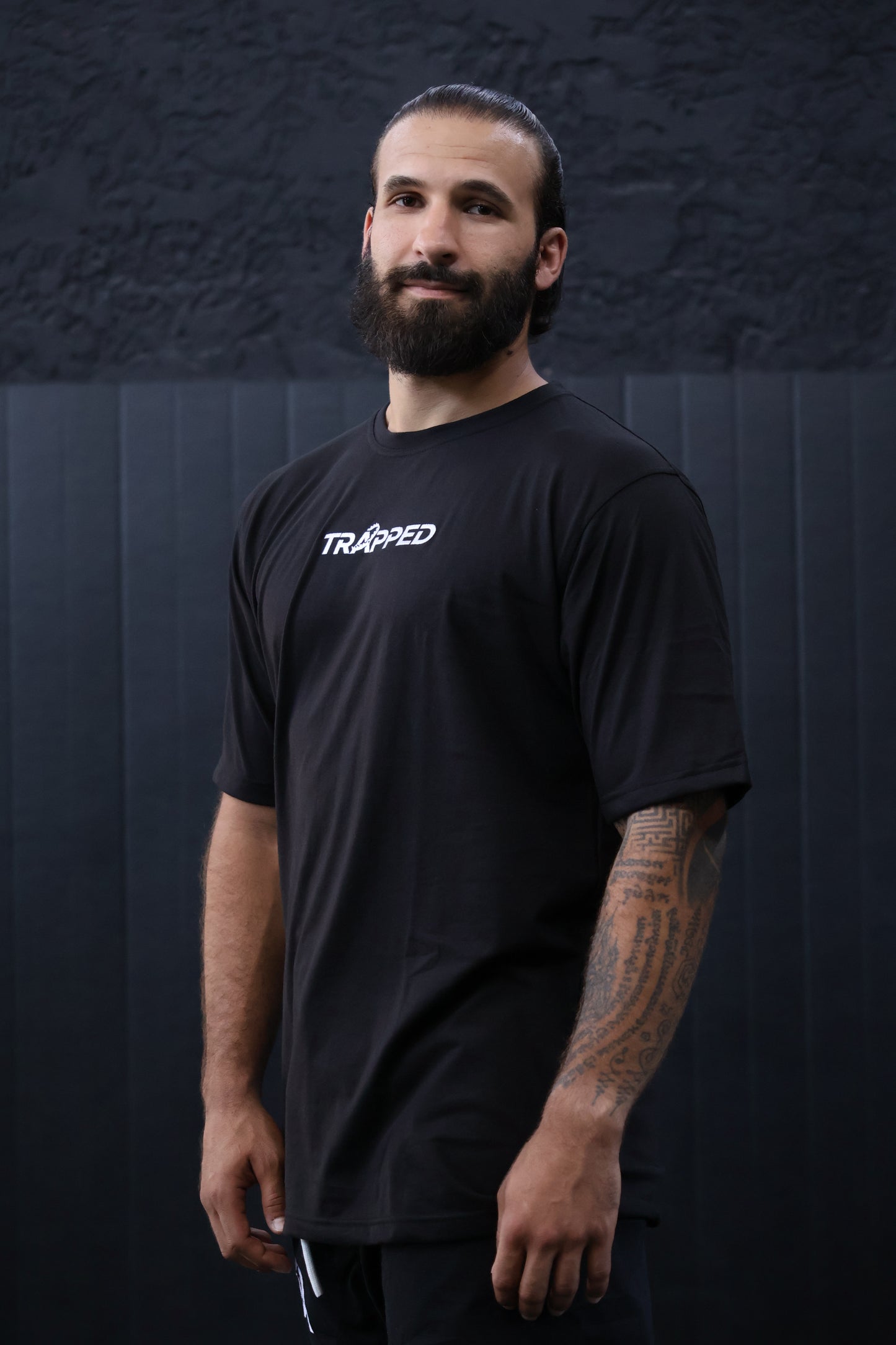 T-shirt TRAPPED noir