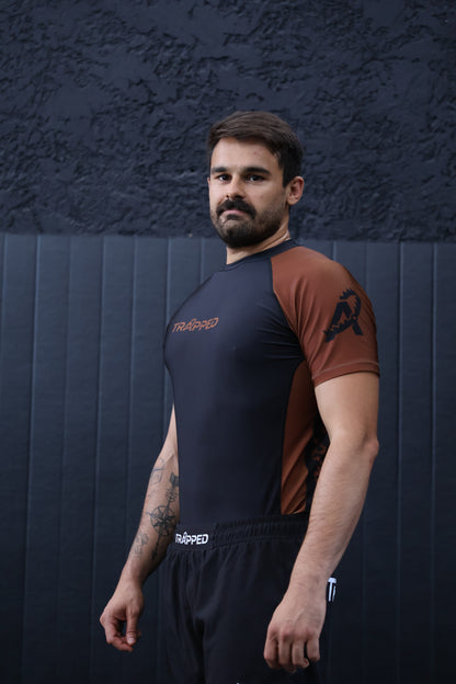 Rashguard RANKED manches courtes - MARRON